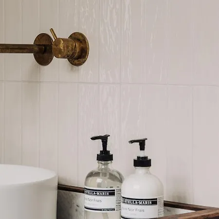 Jordaan Canal - Private Ensuite Гостевой дом
